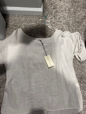 Lightweight Cream Linen Short-Sleeve Women’s Top